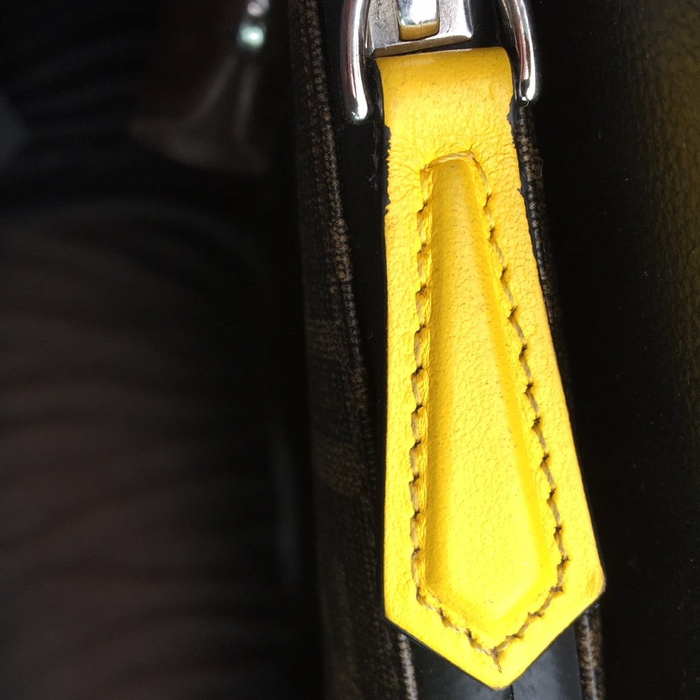 FENDI - Picture 4 of 8